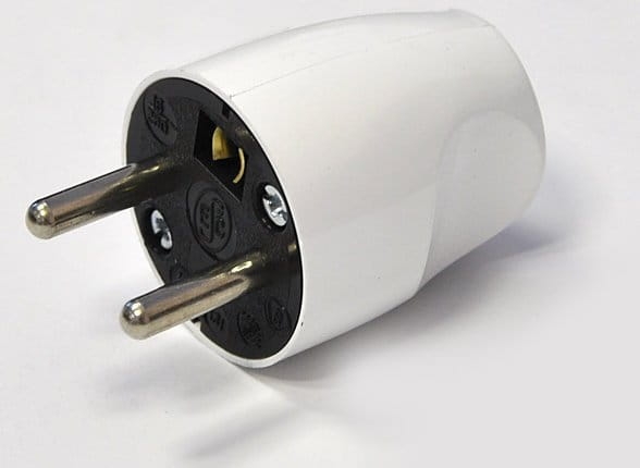Elektryczna wtyczka prosta Z/U W131